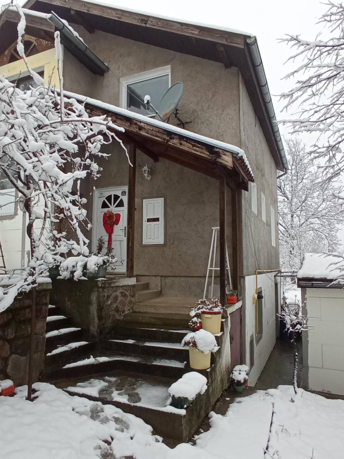 Apartman Nikola Rakovac Esterno foto